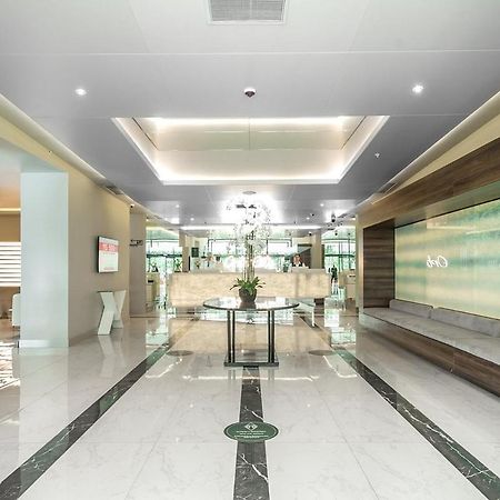 Luxury Aparthotel In Orbi City Sea View Batumi Zewnętrze zdjęcie