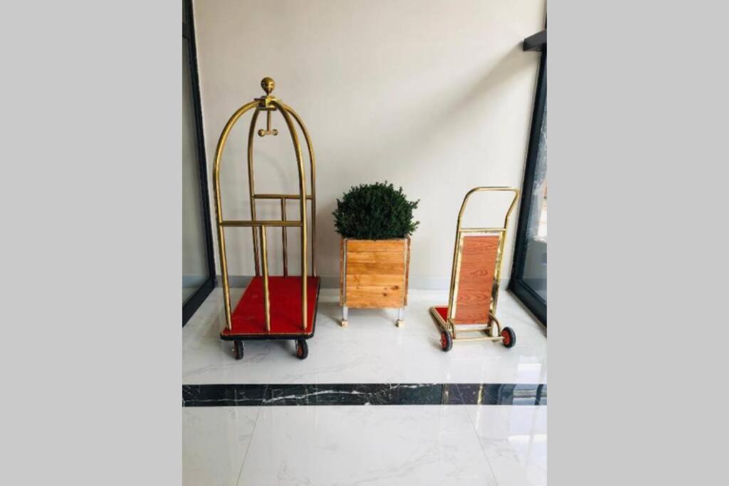 Luxury Aparthotel In Orbi City Sea View Batumi Zewnętrze zdjęcie